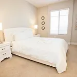 The Grove Penthouse 3 Bdrm 3 Bath
